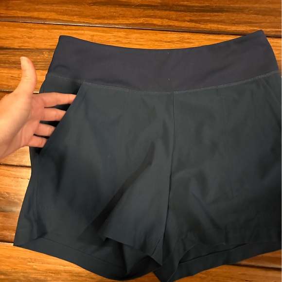 Patagonia Women’s Quick Dry Shorts, Size Small - Picture 3 of 6